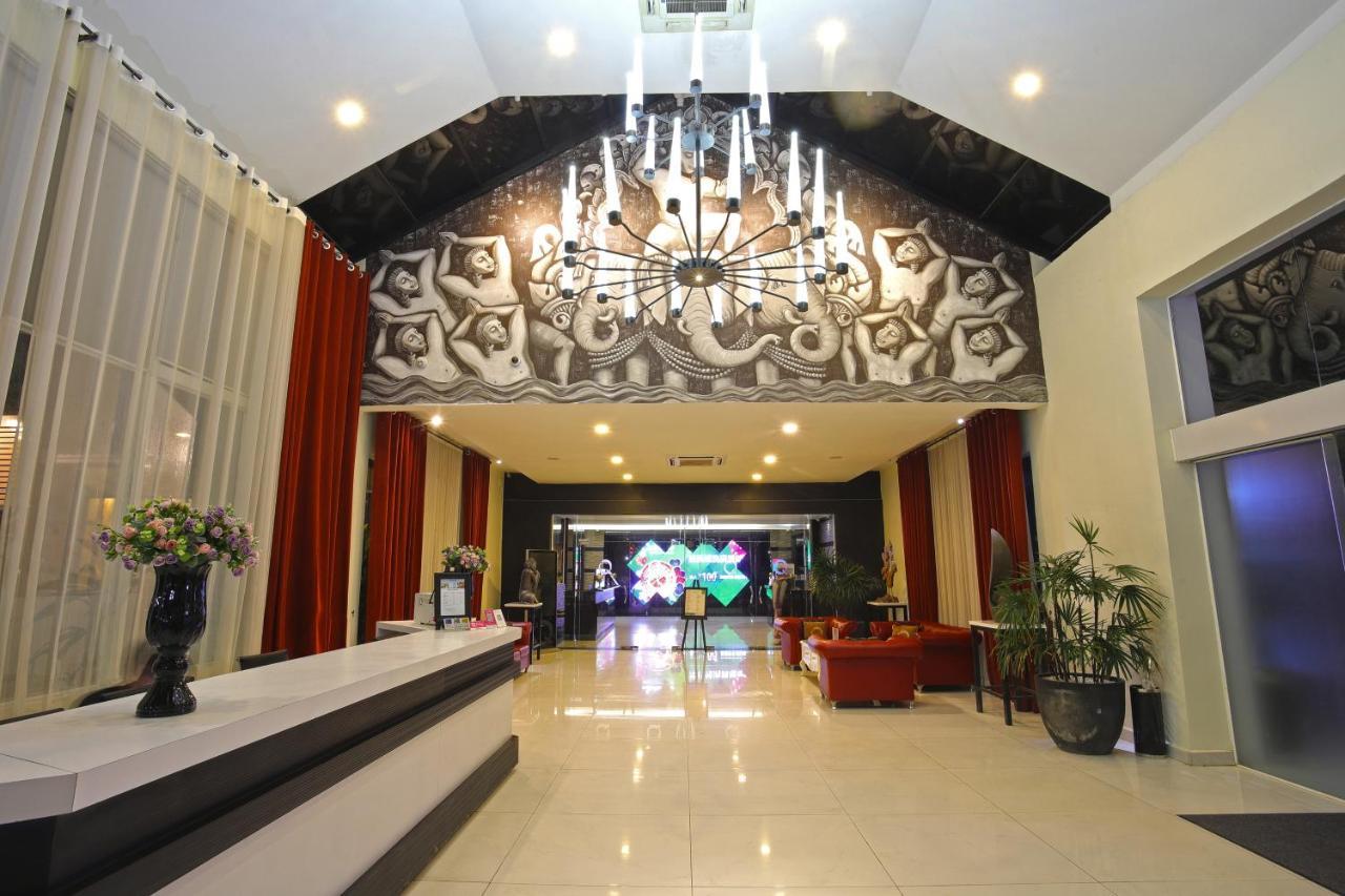 Queenco Hotel & Casino Sihanoukville Eksteriør bilde